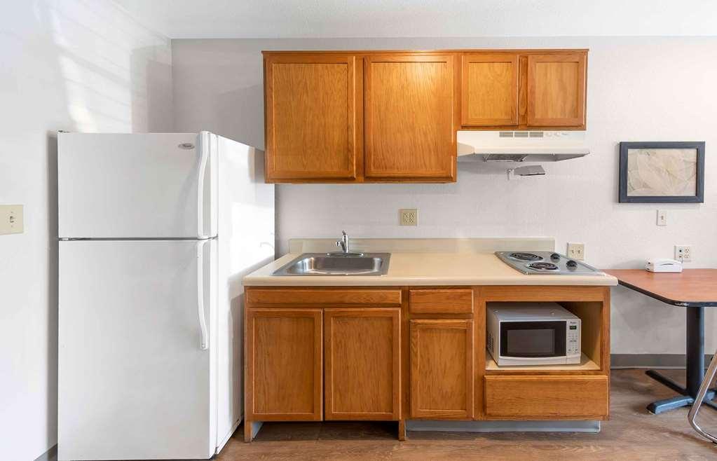 Extended America Select - Orlando - - Airport Hotel