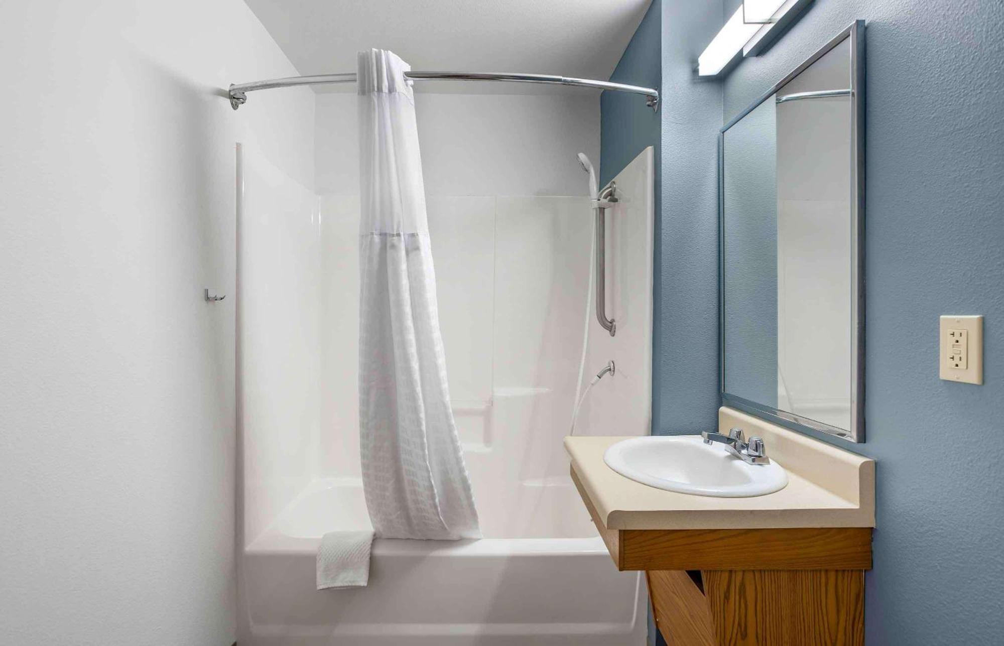 Extended America Select - Orlando - - Airport Hotel 2*